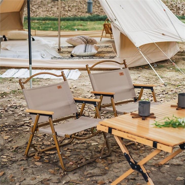 3.picnic chairs